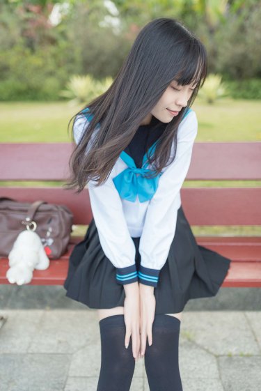 《经典偷自视频区视频真实》